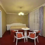 Ξενοδοχείο Ostrov 4*
