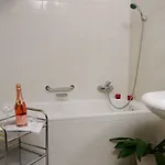 Ostrov Ξενοδοχείο 4*