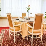 Ostrov Hotel