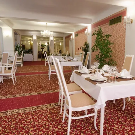 Ostrov Hotel 4*