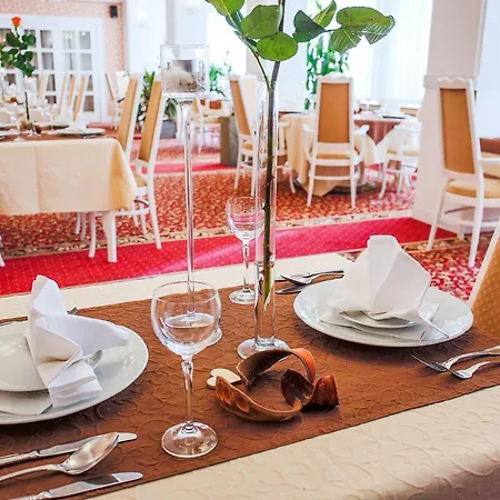 Ostrov 4* نيمبورك