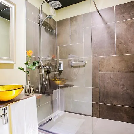 Ostrov 4* نيمبورك