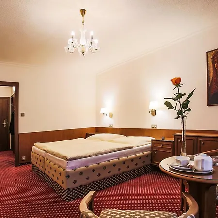 Ostrov Hotel 4*